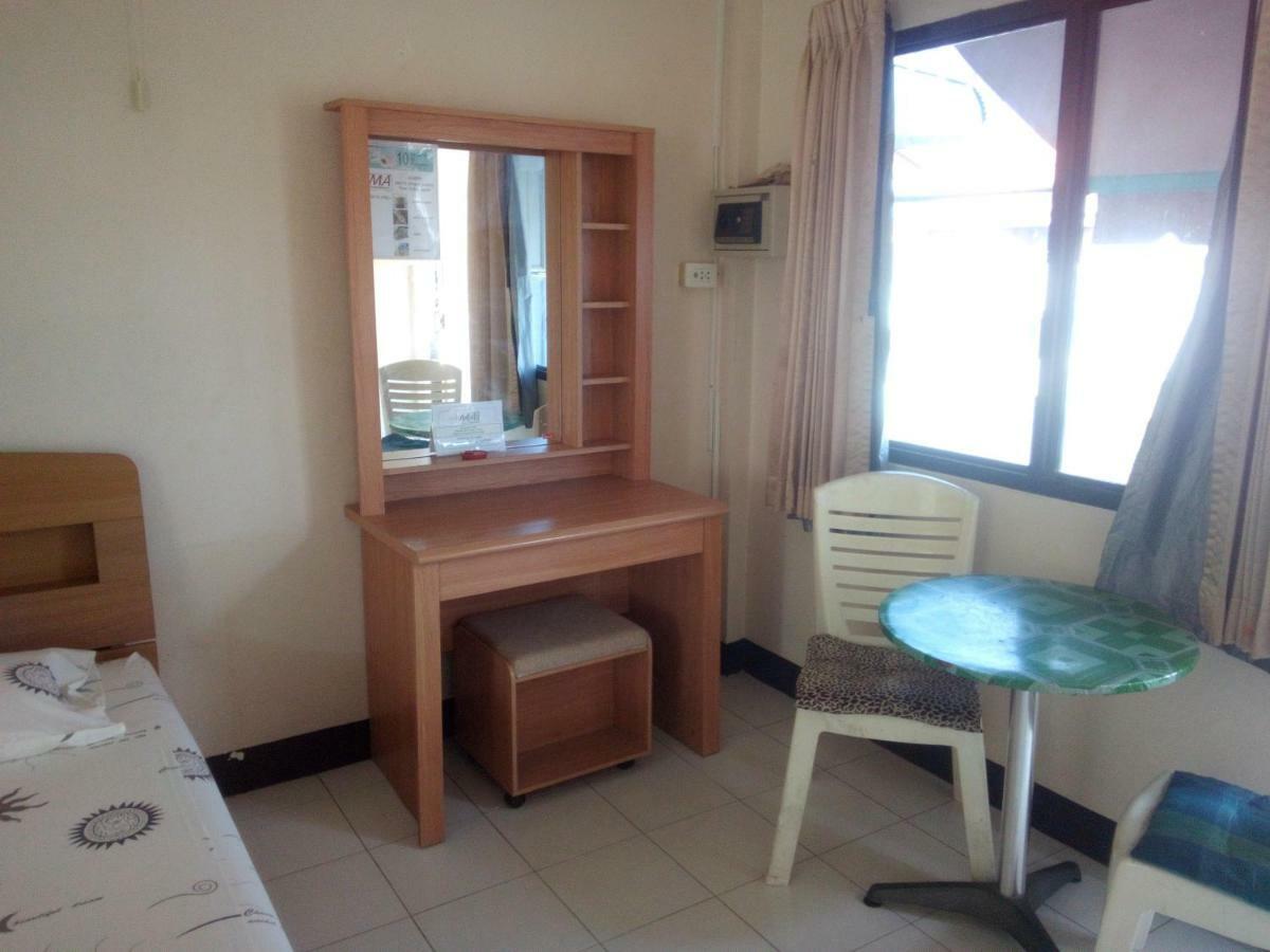 M & A Guesthouse Хуа Хин Экстерьер фото